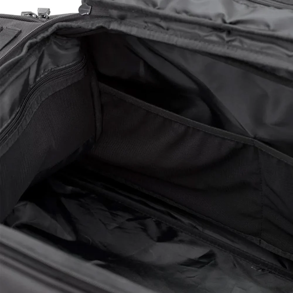 Sting Journeyman Travel Bag - Image 8